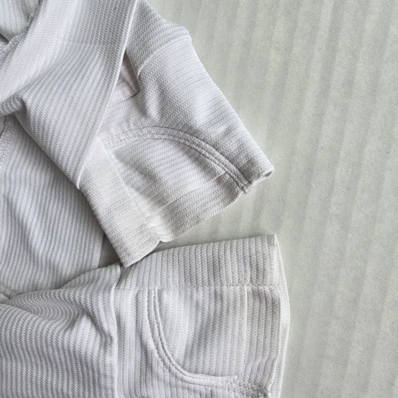 Athleta Girls Bundle 2 Sets Of Hooded Sweatets Size 7 Girls Gray White - Picture 10 of 11